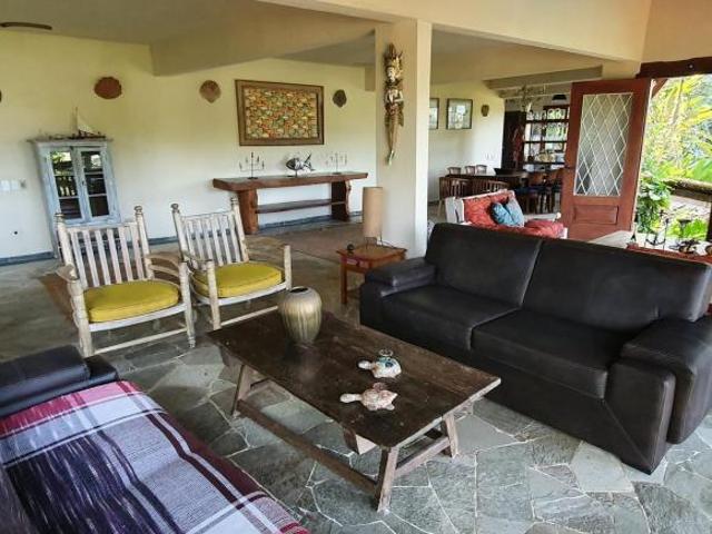 Casa com vista para o mar na Barra do Sahy