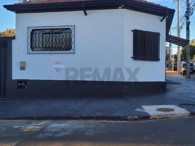 Casa com vocação Comercial Reformada para Aluguel, 95 m², Ótima!