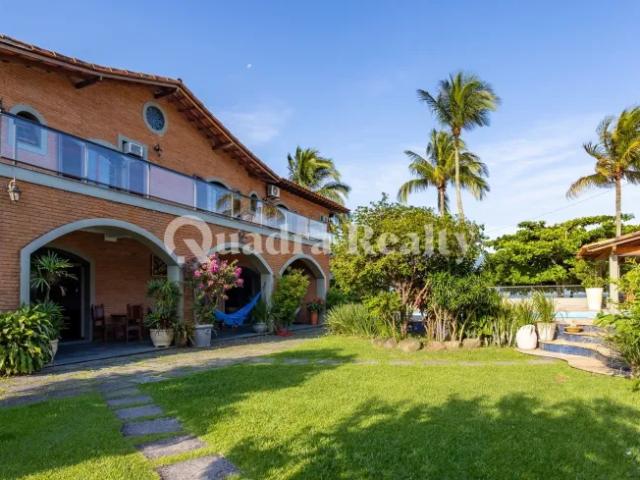 Casa com acesso direto à praia