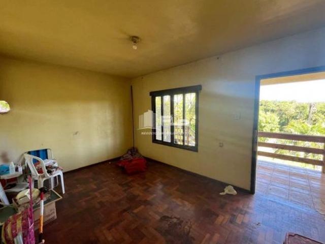CASA COM AMPLO TERRENO NO ARROIO JAGUAR