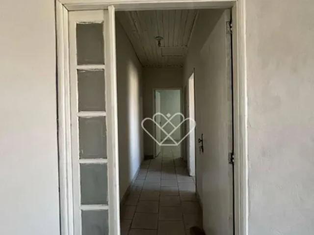 Casa com amplo terreno e 3 quartos no bairro Bom Sucesso em Gravataí