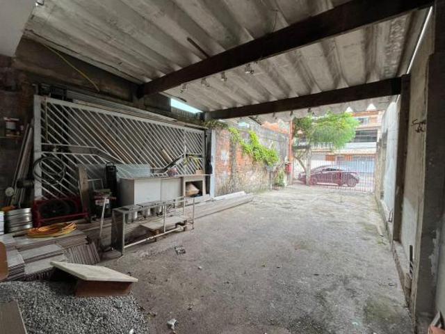 Casa com Amplo Terreno e Potencial de Expansão – Ótima Localização