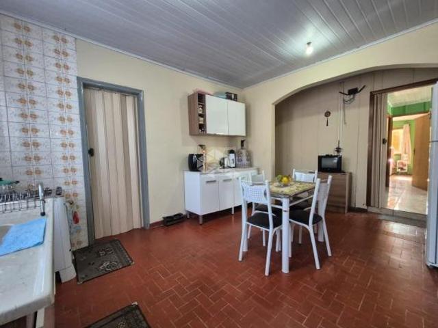Casa com anexo, terreno 363m², sendo 11m x 33m