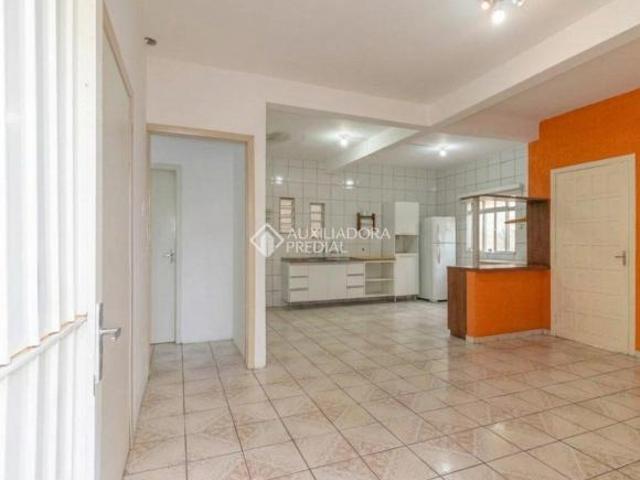 Casa com Área Gourmet e Suíte no Marechal Rondon!