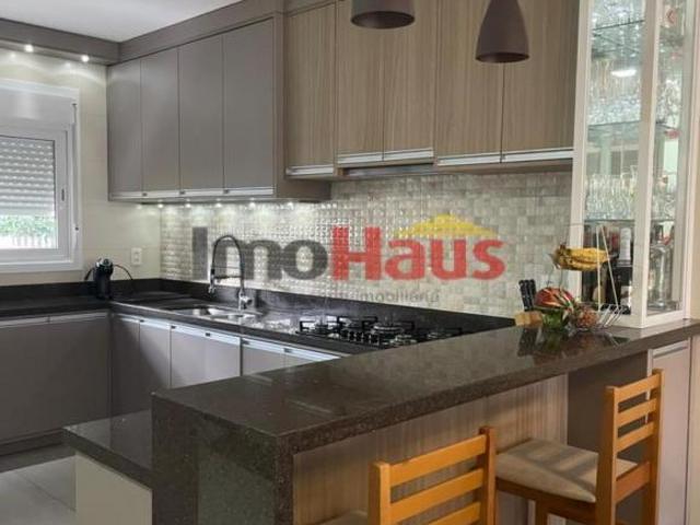Casa com churrasqueira e lareira em Sander, Três Coroas Venda e A