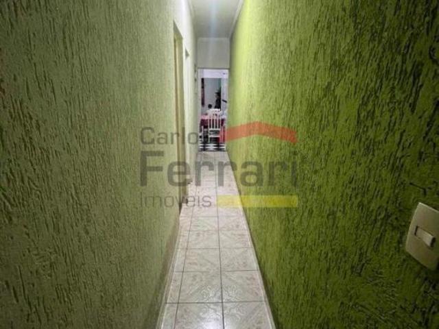 Casa com duas unidades no terreno, Excelente localização na rua principal!