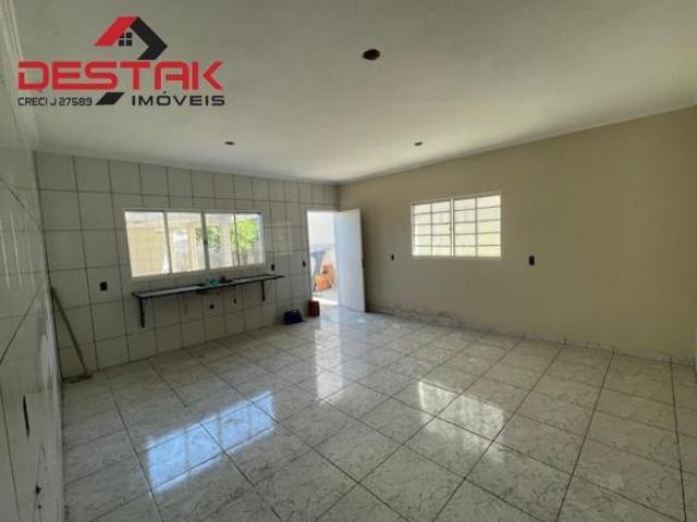 Casa com Edícula a Venda no bairro Ponte de São João em Jundiaí/SP. Amplo Terreno!