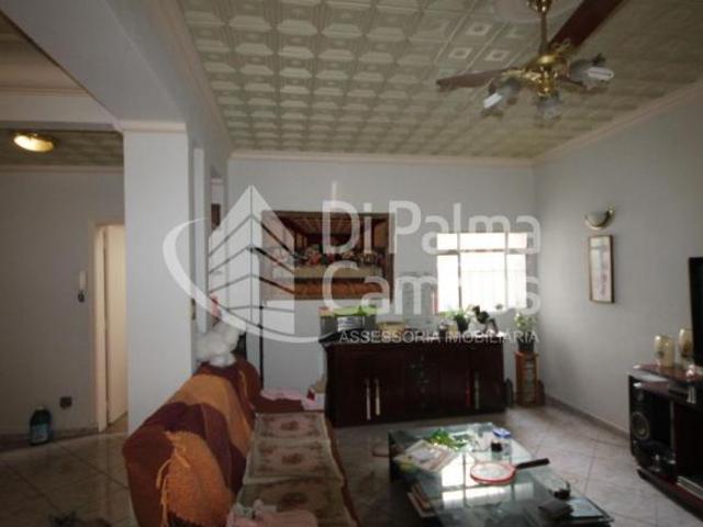 Casa com edícula e salões multiuso no Ipiranga com perfil residencial e comercial