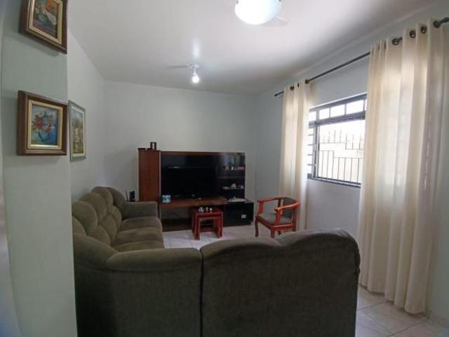 Casa com Edícula para venda no Jardim das Industrias SJC