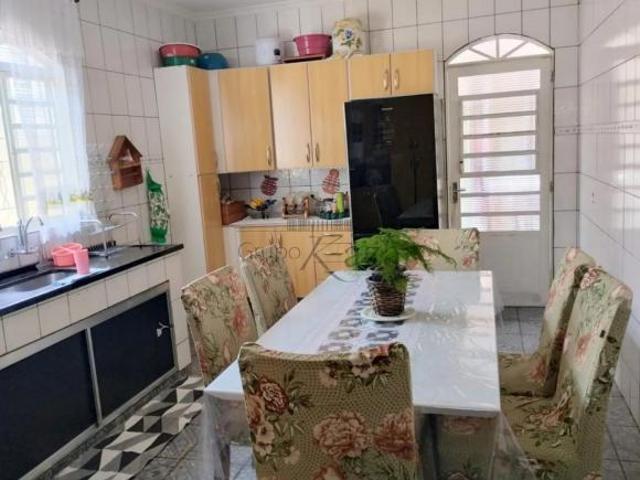 Casa com Edícula Ponto Comercial Parque Meia Lua 2 Dormitórios 250m² Estuda permuta