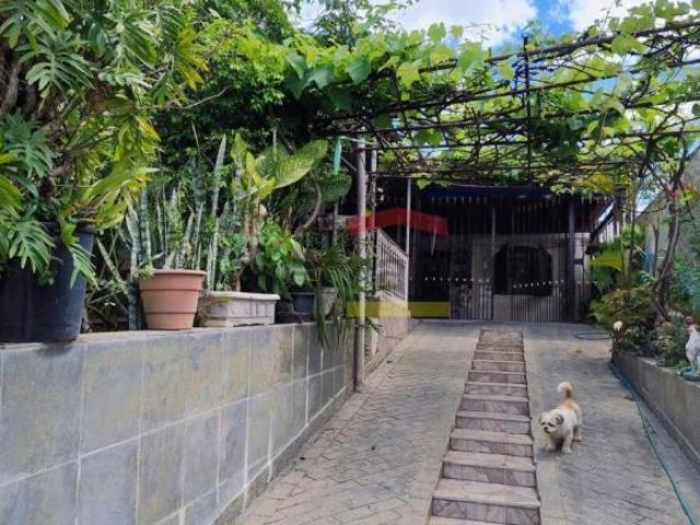 Casa com Edícula Tremembé 03 quartos,3vagas Terreno 250m²
