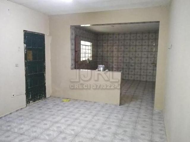 Casa com Escritura para Venda em Boa Localização no Jardim Zaira 04 em Mauá/SP. Próximo ao Terminal