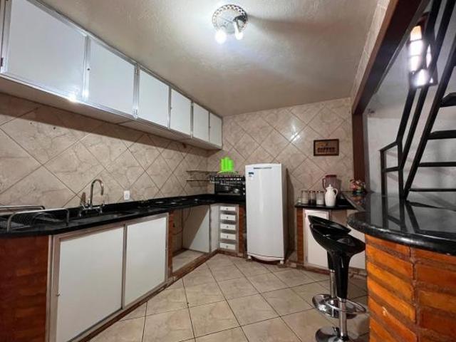 Casa com Espaço Comercial no Centro