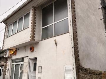 Casa com espaço comercial em Fiais da Telha, Carregal do Sal