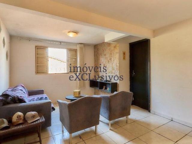 Casa com excelente potencial à venda | Terreno ZR3 | Localização estratégica em Curitiba