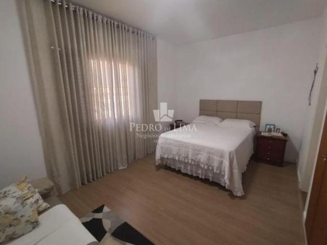 Casa com excelente quintal e edícula ampla na Vila São Francisco Ponte Rasa
