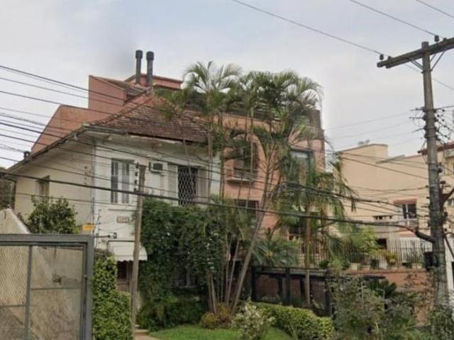 Casa com excelente terreno no bairro Rio Branco