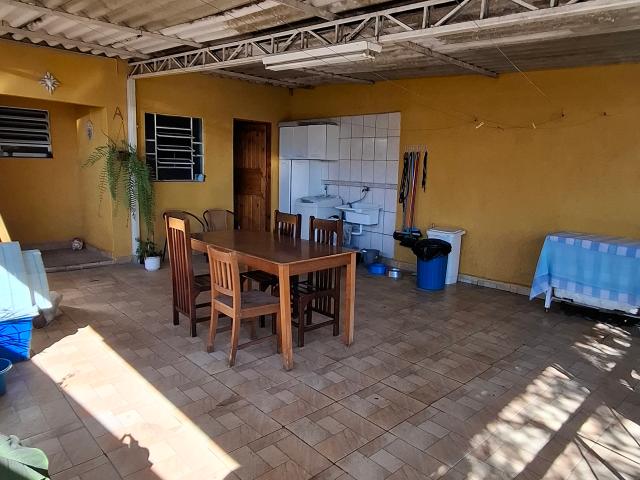 Casa com Jardim e Quintal em Arraial Paulista