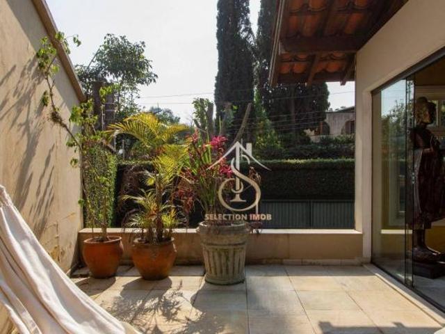 Casa com linda vista pra quem quer ter conforto sem muito trabalho. 501m² terreno 330 m² área co