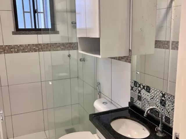 Casa com móveis fixos próximo ao centro do Aquiraz