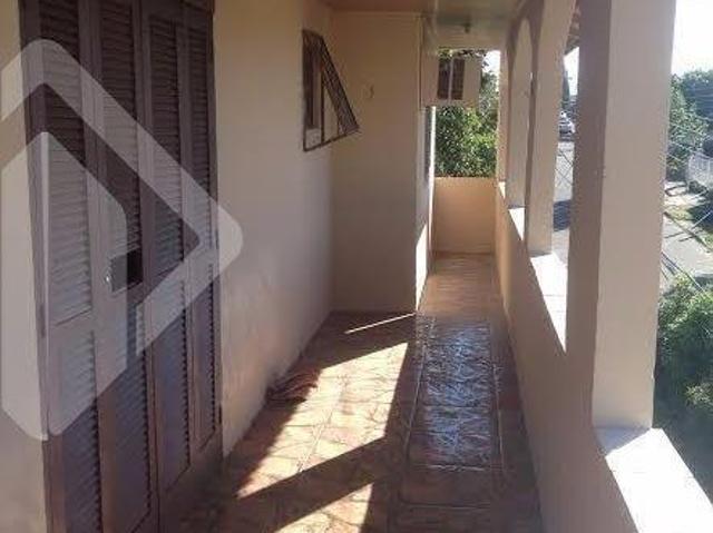 CASA COM MUITO ESPAÇO!