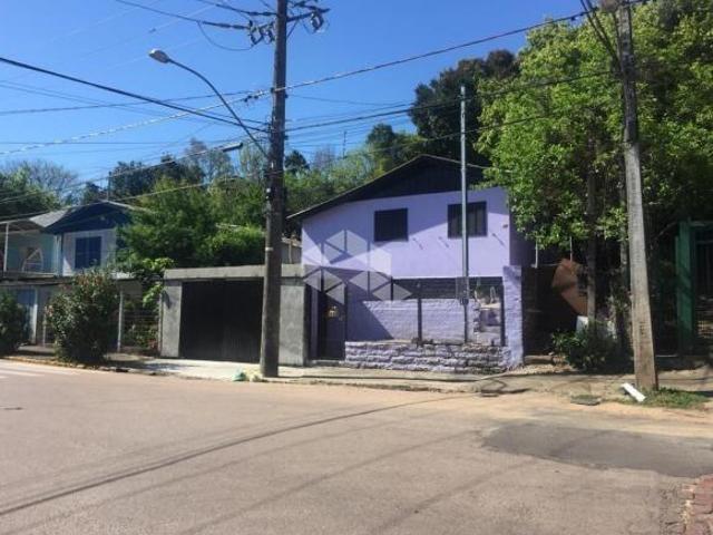 Casa com pátio amplo no Arroio Grande