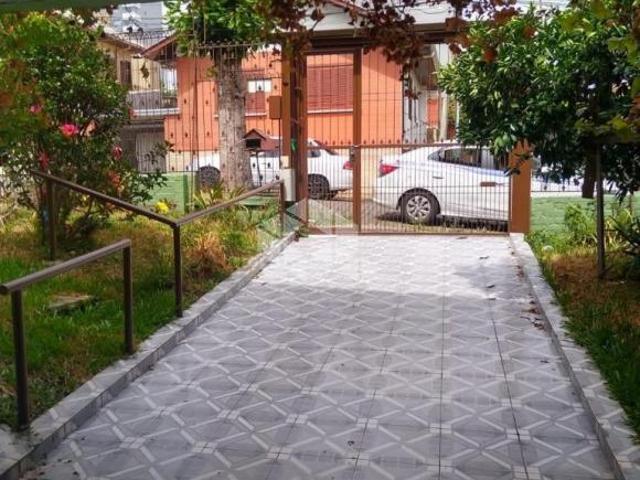 Casa com pátio no Panazzolo Caxias do Sul