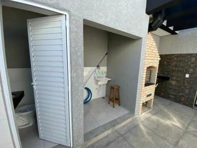 Casa com piscina na Zona Norte