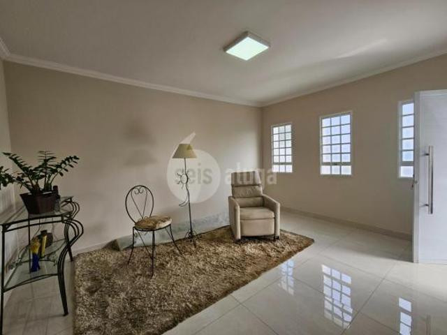 Casa com piscina à venda, com 3 quartos em Americana SP
