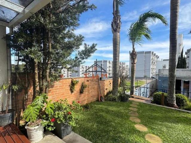 Casa com Piscina e 3 Dormitórios em Farroupilha Monte Pasqual