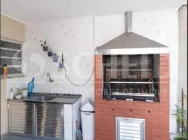 Casa com Piscina e Sauna no Brooklin Velho