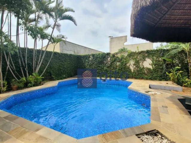 Casa com piscina e área gourmet