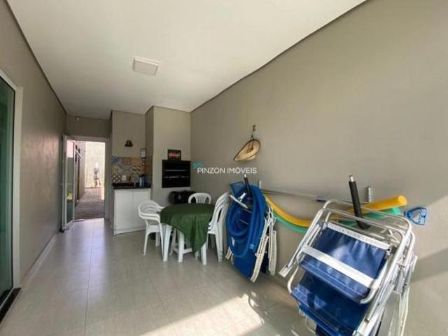 Casa com piscina em Atlântida Sul