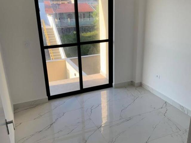 Casa com piscina em Praia de Leste!