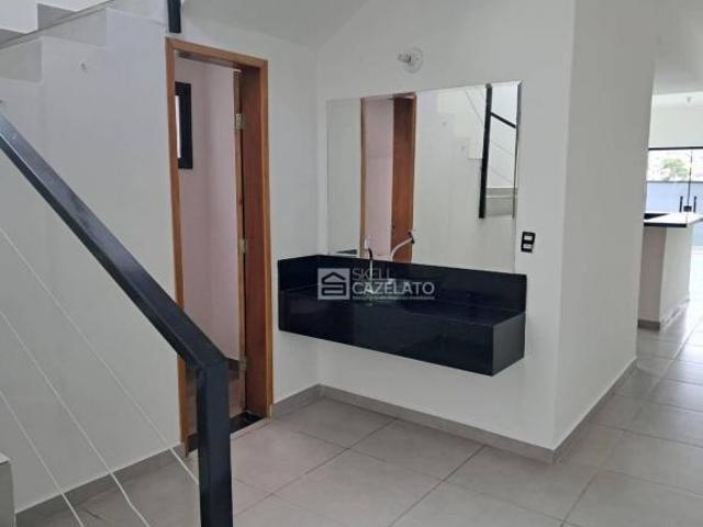 Casa com Planejados, 3 dormitórios, sendo 1 suíte à venda, 150 m² por R$ 750.000 Retiro das Fontes