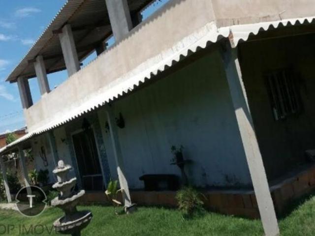 Casa com quintal a venda em Itanhaém,São Paulo,Bairro Bopiranga, com 2 quarto sendo uma suíte