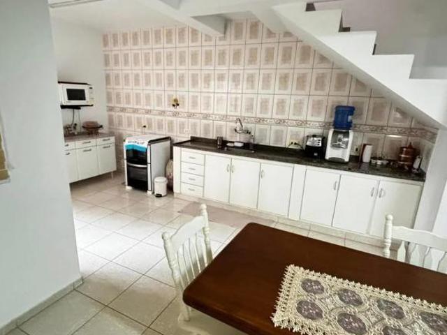 Casa com Quintal Grande e 3 Quartos à Venda em São Pedro