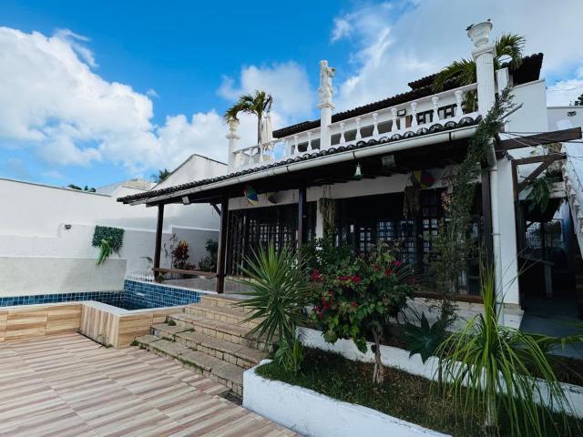 Casa com Quintal Verde e Espaço Gourmet em Ponta Negra