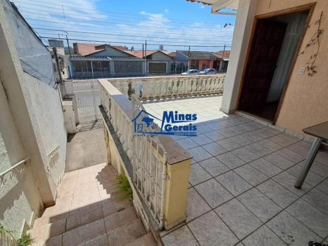 Casa com suíte e edícula à venda no Bosque dos Eucaliptos Zona Sul, SJC