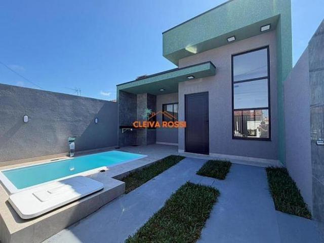 Casa com Suíte e Piscina a Venda Matinhos