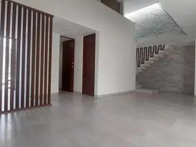 Casa Como Nueva En Lomas Del Molino Iii | Doble Altura, Jardín Y Estudio