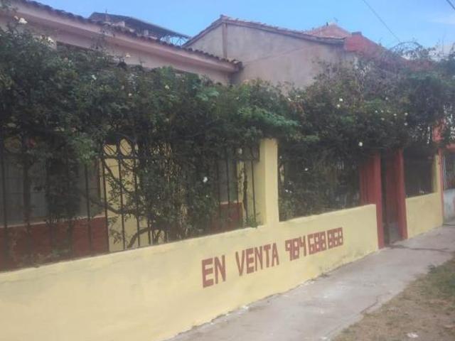 Casa como terreno en urbanizacion los andenes cusco peru