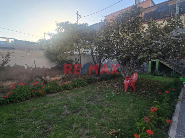 Casa Como Terreno En Venta En Cercado A Una Cuadra Del Colegio Prescott Y A 2 Cuadras De Tingo