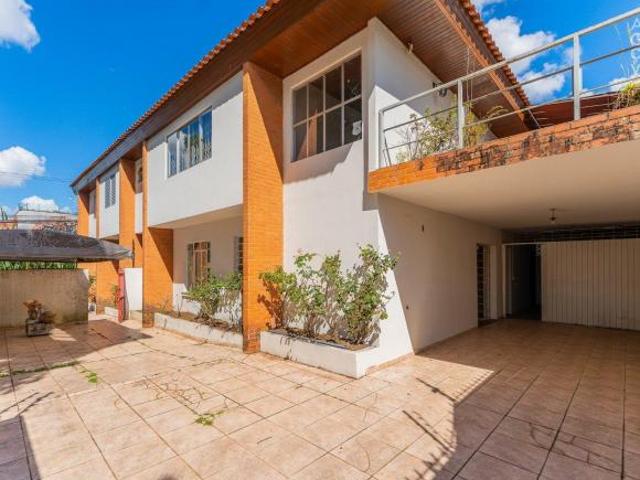 Casa Comercial, 11 Salas, 06 Vagas, Água Verde, Curitiba
