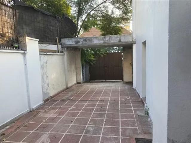 Casa comercial venta 6 dormitorios Providencia Metro Colon | 5 dormitorios por 19986.00 en Providencia