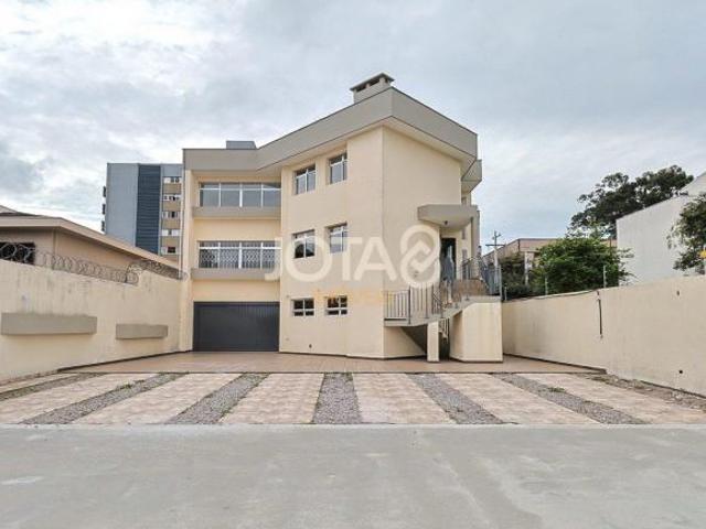 CASA COMERCIAL A VENDA NO HUGO LANGE