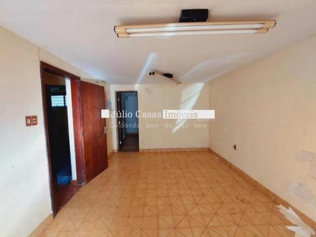 Casa comercial a venda ou aluguel no Campolim