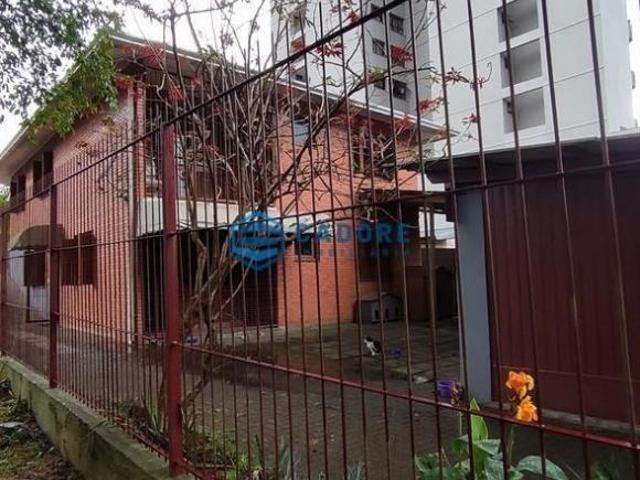 Casa comercial alvenaria bairro Santa Catarina