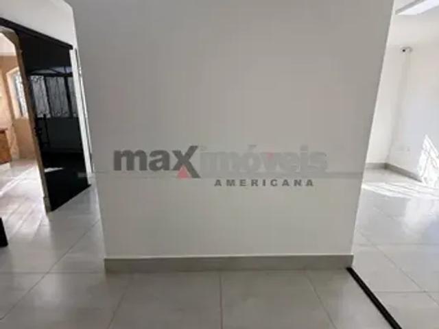 Casa comercial com 4 vagas de garagem em Vila Santo Antônio Americana SP