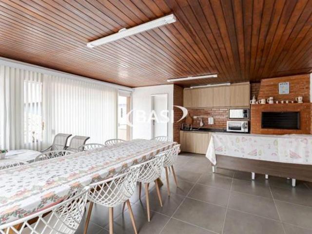 CASA COMERCIAL DE ESQUINA, COM TERRENO, EM OTIMA LOCALIZACAO